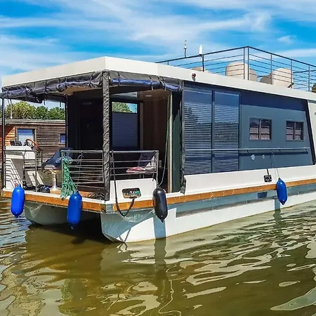 Cozy Ship In Havelsee Ot Bådhotel
