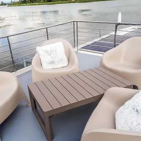 Cozy Ship In Havelsee Ot Botel Kutzkow