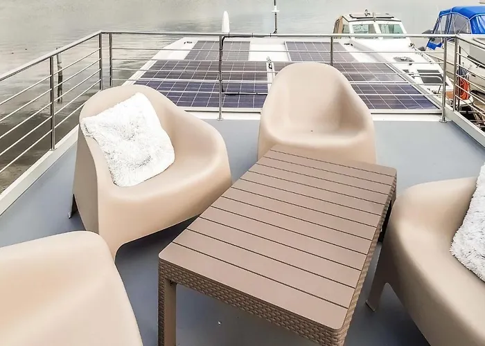 Amazing Ship In Havelsee Ot